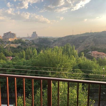 Karen'S Dom & Terrace Villa Jereván Kültér fotó